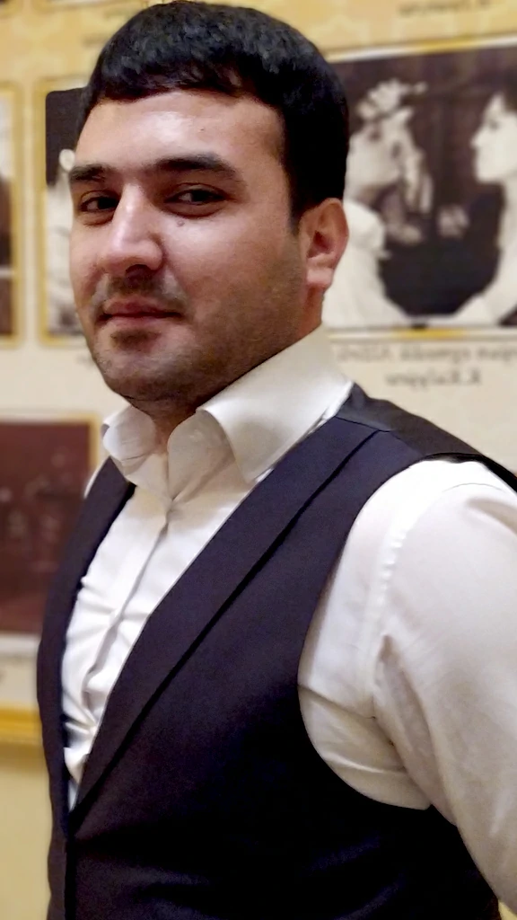 Gurbangeldi Türşekow [Оригинальный размер].webp